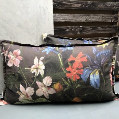 Linen Cushion -50x90- Dutch Iris